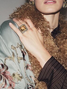 NWT. Zara Gold/Silver Large Square-Shaped Metal Ring.